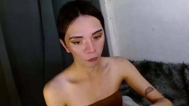 Image 8 of hugecock_caraxx Stream on Chaturbate on 13 months ago