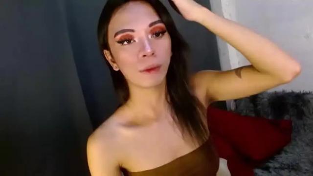 Image 4 of hugecock_caraxx Stream on Chaturbate on 12 months ago
