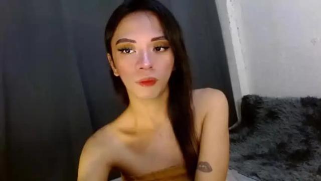 Image 3 of hugecock_caraxx Stream on Chaturbate on 12 months ago
