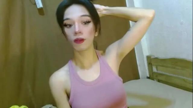 Image 3 of hugecock_caraxx Stream on Chaturbate on 14 days ago