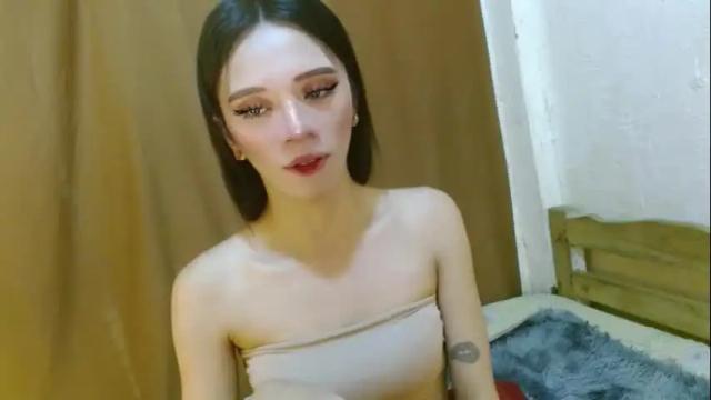 Image 4 of hugecock_caraxx Stream on Chaturbate on 4 days ago