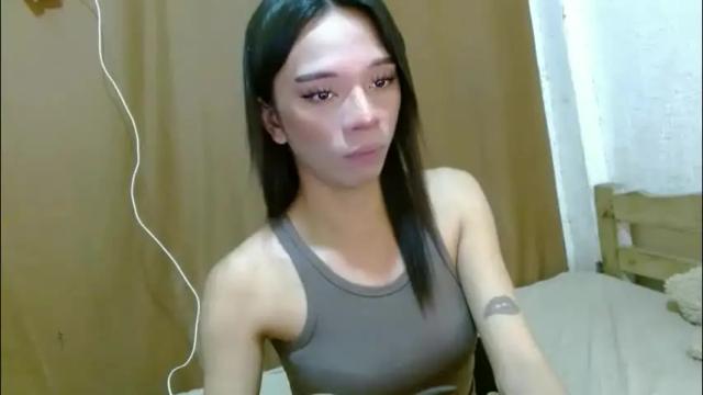 Image 3 of hugecock_caraxx Stream on Chaturbate on 4 days ago