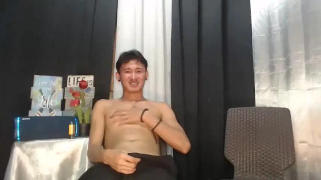Image 7 of hugecock_molly Stream on Chaturbate on 16 months ago