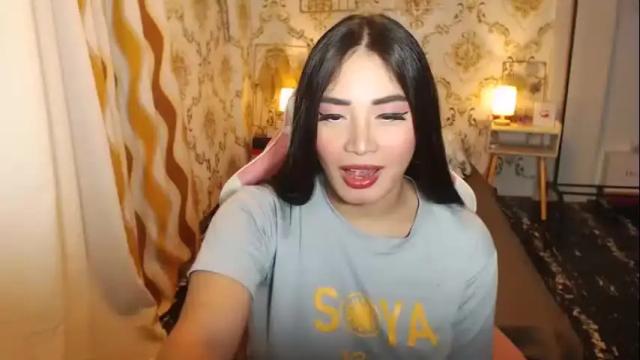 Image 6 of hugecockbella04 Stream on Chaturbate on 20 months ago
