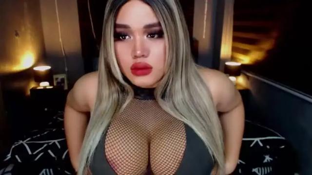 Image 7 of hugecockcelestine Stream on Chaturbate on 22 months ago