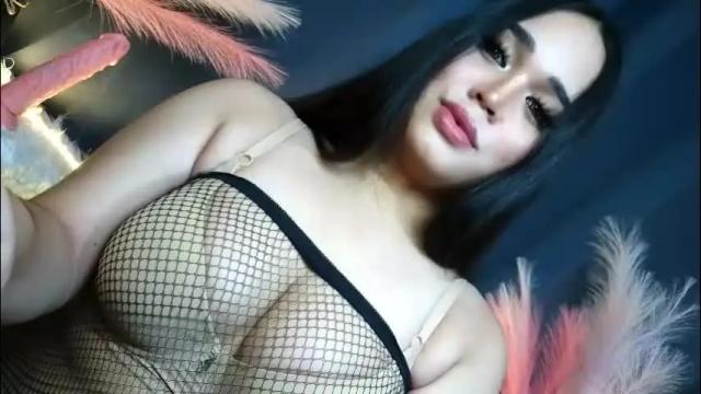 Image 2 of hugecockcelestine Stream on Chaturbate on 4 months ago