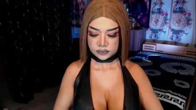 Image 12 of hugecockchristine Stream on Chaturbate on 13 days ago