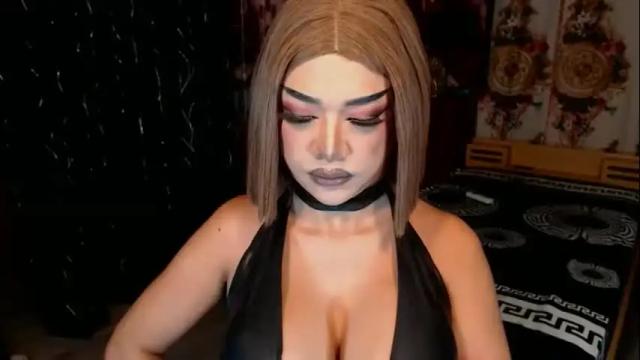 Image 6 of hugecockchristine Stream on Chaturbate on 13 days ago