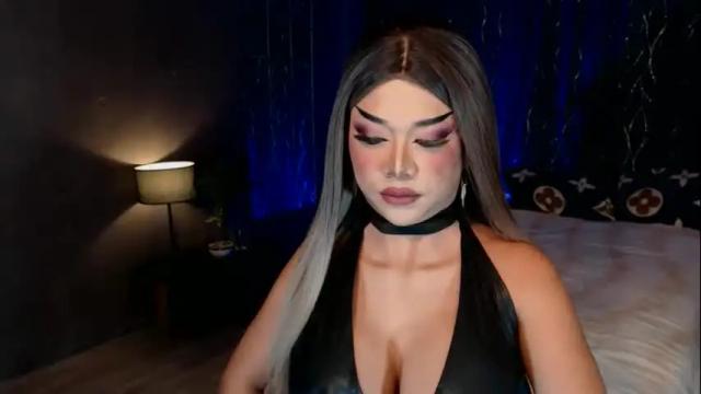 Image 12 of hugecockchristine Stream on Chaturbate on 9 days ago