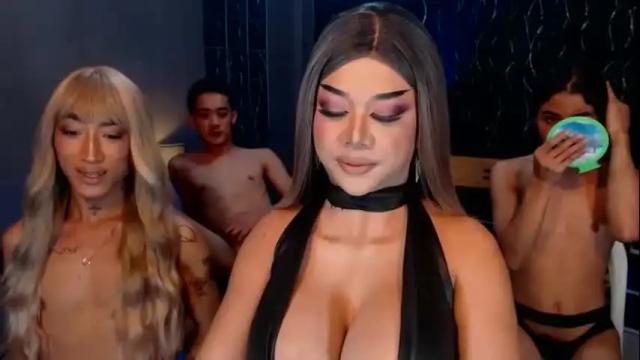 Image 10 of hugecockchristine Stream on Chaturbate on 5 days ago