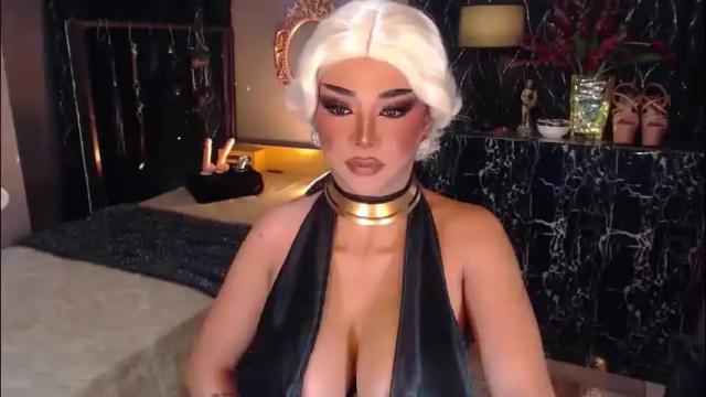 Image 4 of hugecockchristine Stream on Chaturbate on 1 month ago