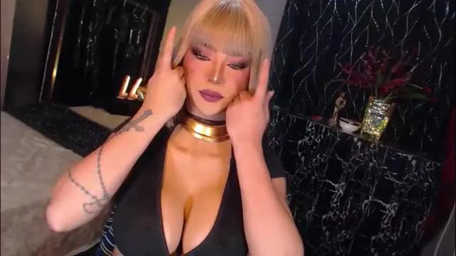 Image 11 of hugecockchristine Stream on Chaturbate on 1 month ago