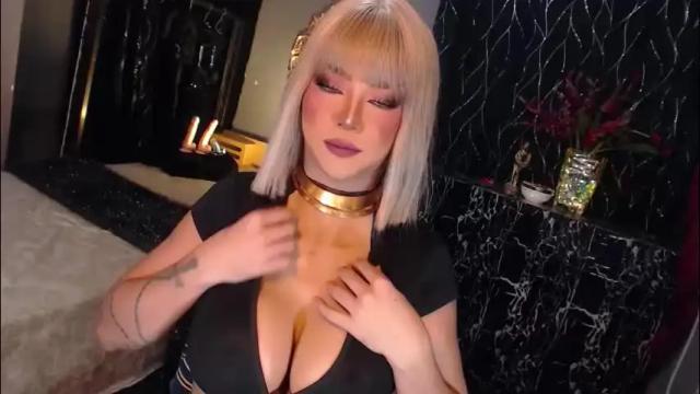 Image 6 of hugecockchristine Stream on Chaturbate on 1 month ago