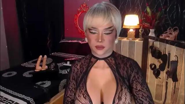 Image 10 of hugecockchristine Stream on Chaturbate on 1 month ago