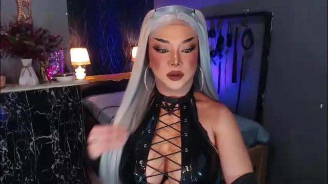 Image 10 of hugecockchristine Stream on Chaturbate on 1 month ago