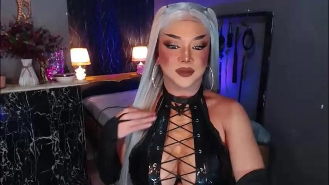 Image 8 of hugecockchristine Stream on Chaturbate on 1 month ago