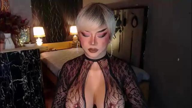 Image 11 of hugecockchristine Stream on Chaturbate on 1 month ago