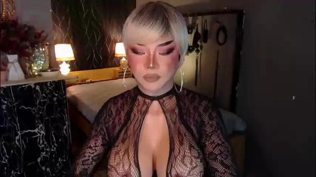 Image 4 of hugecockchristine Stream on Chaturbate on 1 month ago