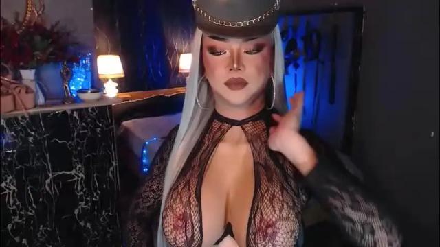Image 4 of hugecockchristine Stream on Chaturbate on 1 month ago