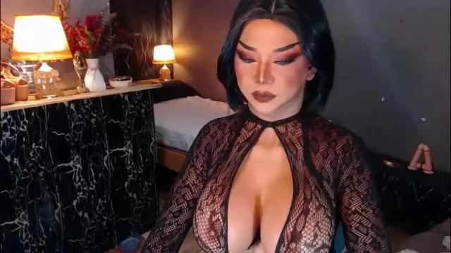 Image 12 of hugecockchristine Stream on Chaturbate on 1 month ago