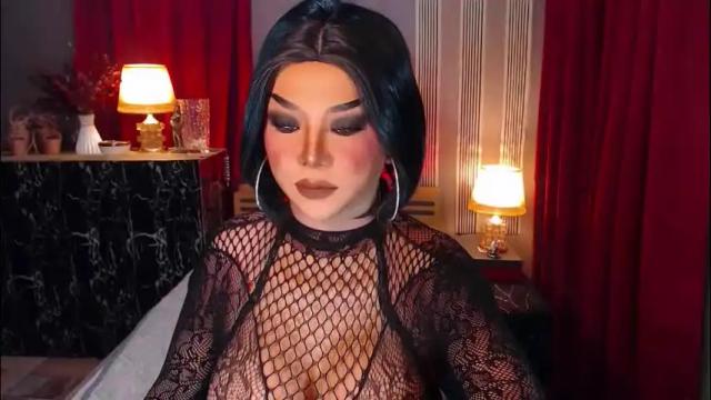 Image 6 of hugecockchristine Stream on Chaturbate on 23 days ago