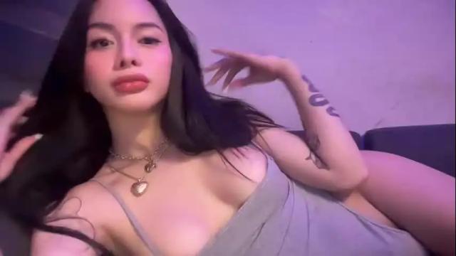 Image 3 of hugecockeightine Stream on Chaturbate on 1 month ago