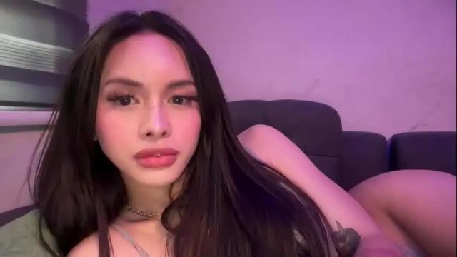 Image 12 of hugecockeightine Stream on Chaturbate on 29 days ago