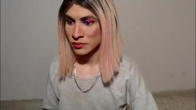 Image 2 of hugedaneska Stream on Chaturbate on 1 month ago