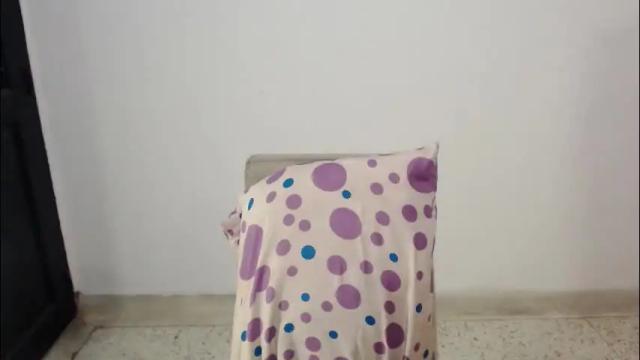 Image 2 of hugedaneska Stream on Chaturbate on 28 days ago