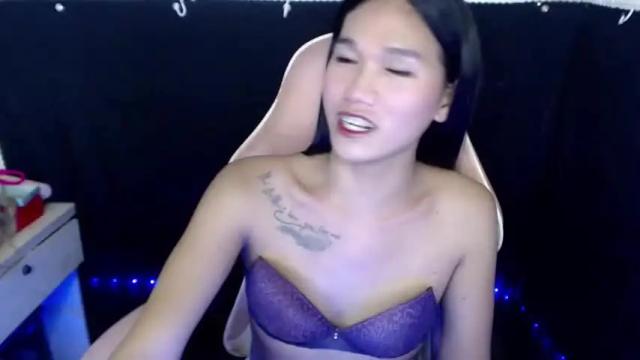 Image 12 of hugeladycockxxx Stream on Chaturbate on 17 months ago