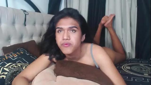Image 6 of hugesurprisealexa18 Stream on Chaturbate on 1 month ago