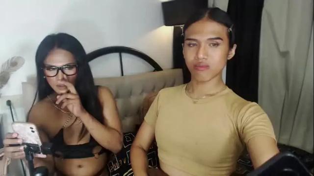 Thumbnail 2, hugesurprisealexa18's Stream at Chaturbate, 1 month ago