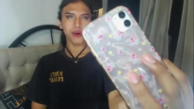 Image 10 of hugesurprisealexa18 Stream on Chaturbate on 1 month ago