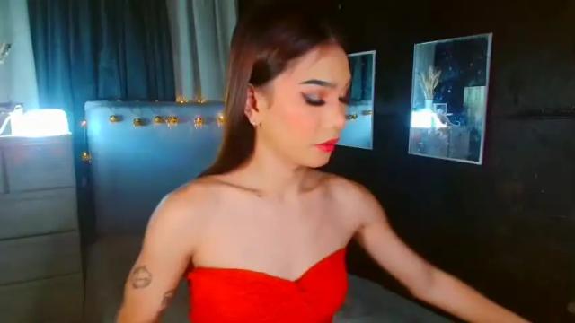 Image 3 of hugesyrilhoney Stream on Chaturbate on 14 months ago