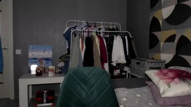 Image 2 of hugetittiesgerda Stream on Chaturbate on 1 month ago