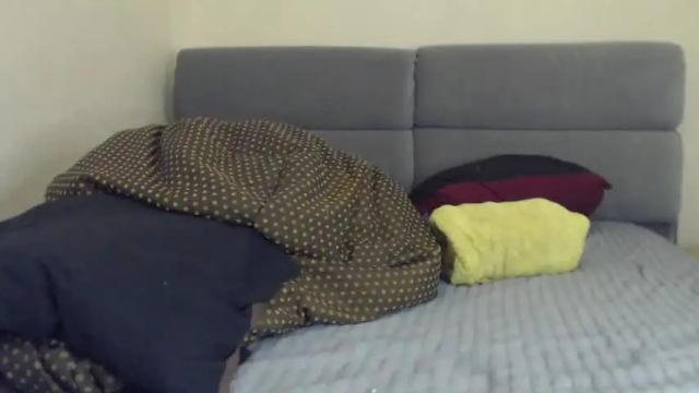 Image 12 of hugge_tits Stream on Chaturbate on 18 months ago