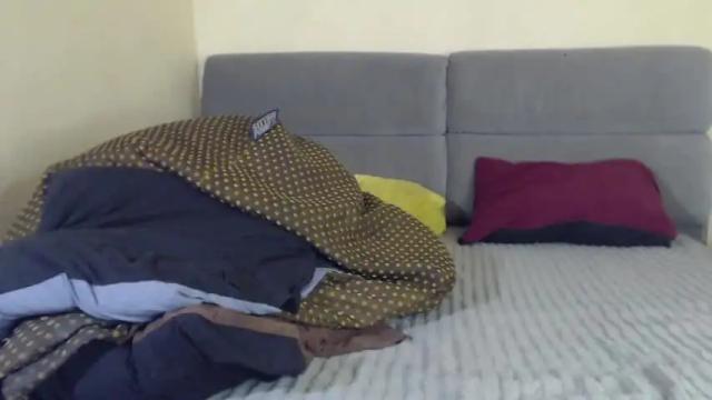 Image 12 of hugge_tits Stream on Chaturbate on 17 months ago