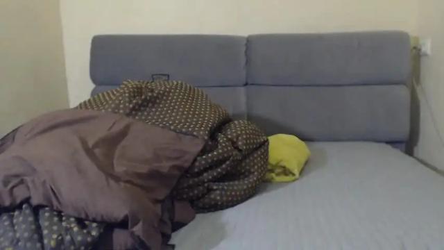 Image 3 of hugge_tits Stream on Chaturbate on 14 months ago