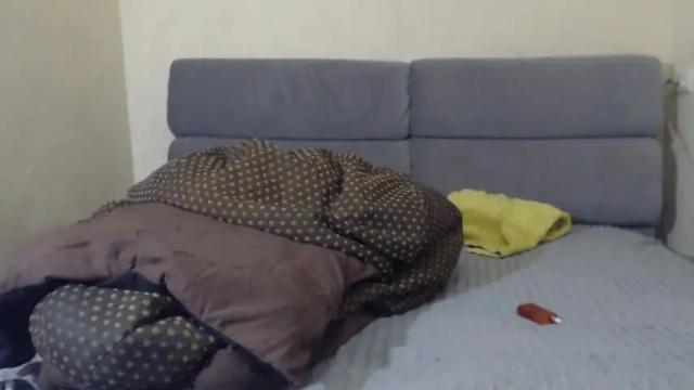 Image 7 of hugge_tits Stream on Chaturbate on 14 months ago