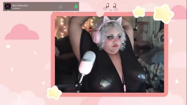 Image 12 of hunybean_ Stream on Chaturbate on 2 months ago