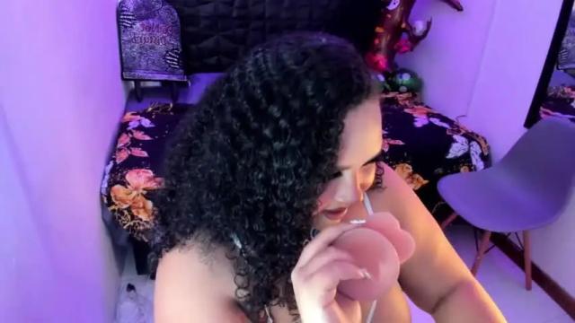 Image 6 of hurrem_math1 Stream on Chaturbate on 24 months ago