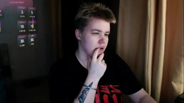 Image 2 of husk_ryan Stream on Chaturbate on 29 days ago