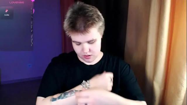 Image 12 of husk_ryan Stream on Chaturbate on 13 days ago