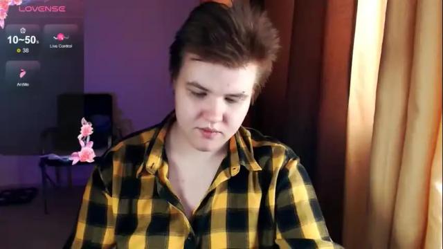 Image 3 of husk_ryan Stream on Chaturbate on 1 month ago
