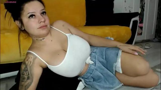 Image 4 of hustle6930 Stream on Chaturbate on 1 month ago