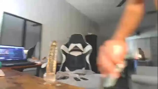 Image 6 of hustlebunni7 Stream on Chaturbate on 3 months ago