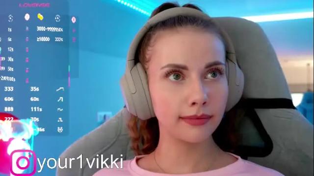 Image 12 of hustleebabyy_vikki Stream on Chaturbate on 9 days ago