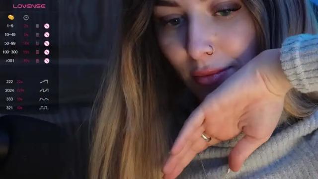 Image 3 of hwes_accounting Stream on Chaturbate on 17 months ago