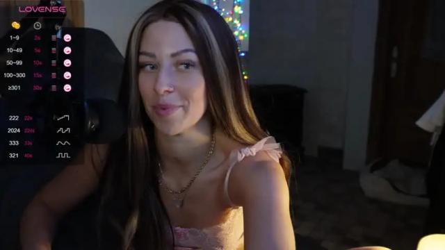 Image 10 of hwes_accounting Stream on Chaturbate on 14 months ago