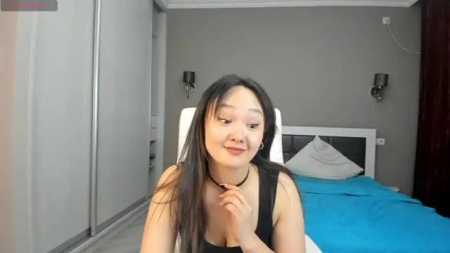 Image 12 of hxney_flower Stream on Chaturbate on 13 months ago